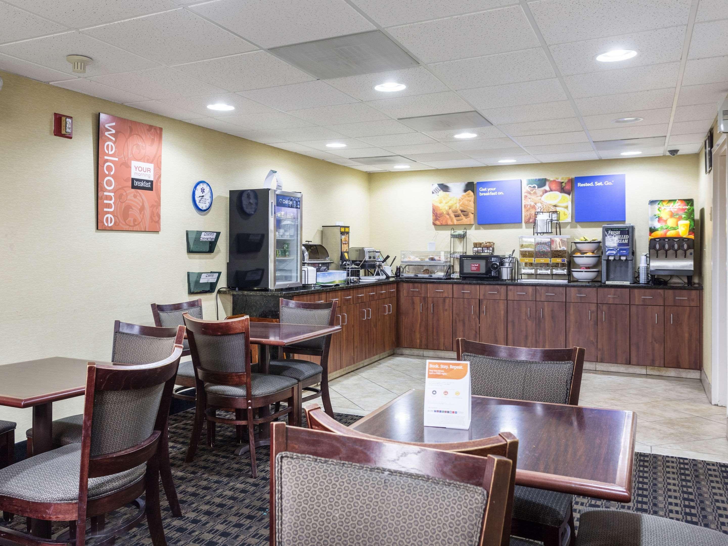 Comfort Inn Decatur Priceville Exterior photo